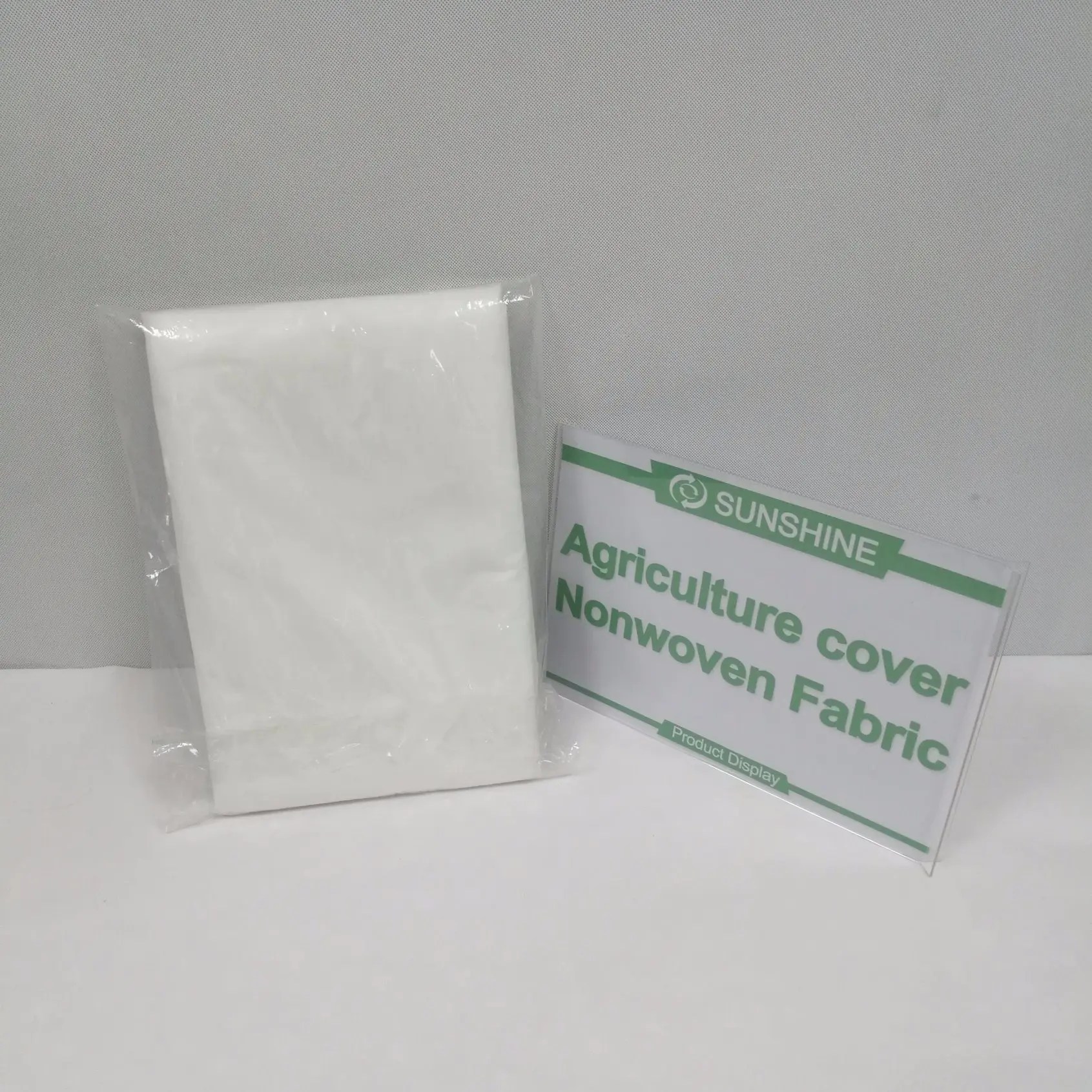 Nonwoven Agriculture Plant Cover with UV Treatment