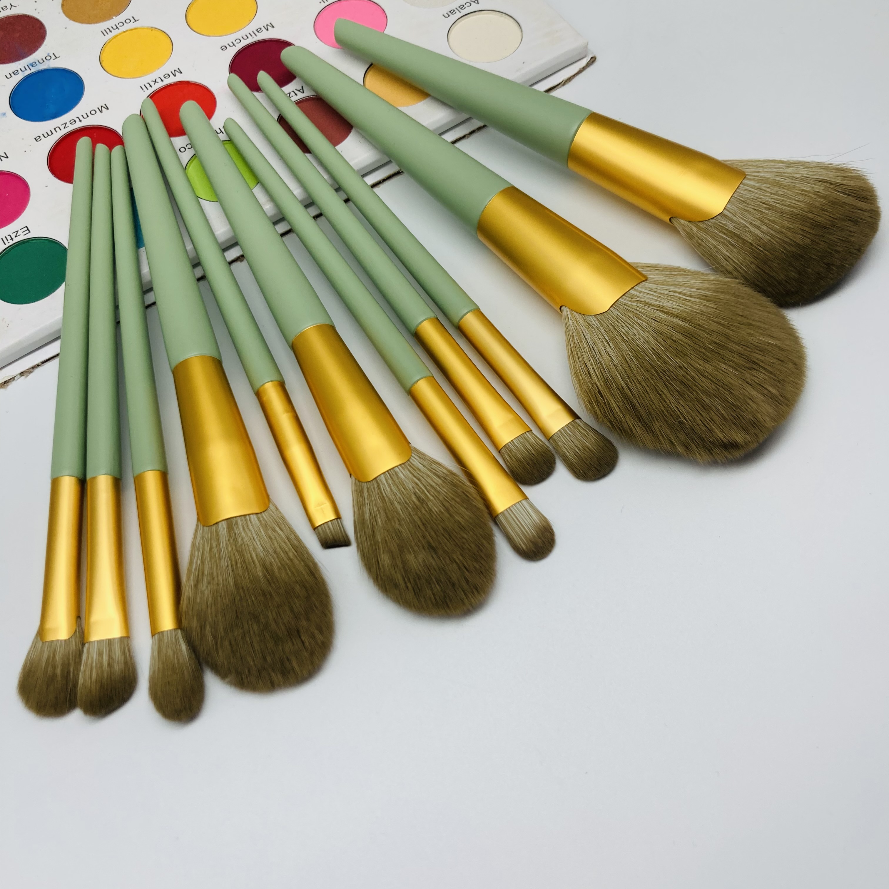 Pinceaux de maquillage mis en outils vente en gros de marque privée pinceaux de maquillage de qualité marque privée