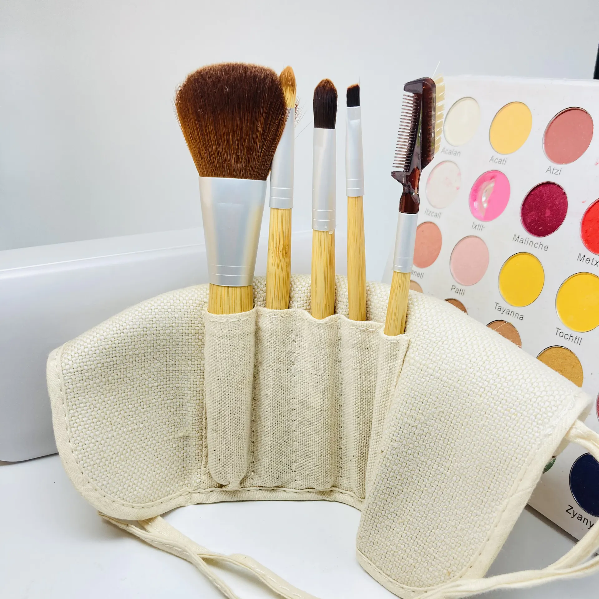 Private label bamboo cosmetic make up brush tool pro makeup brush set