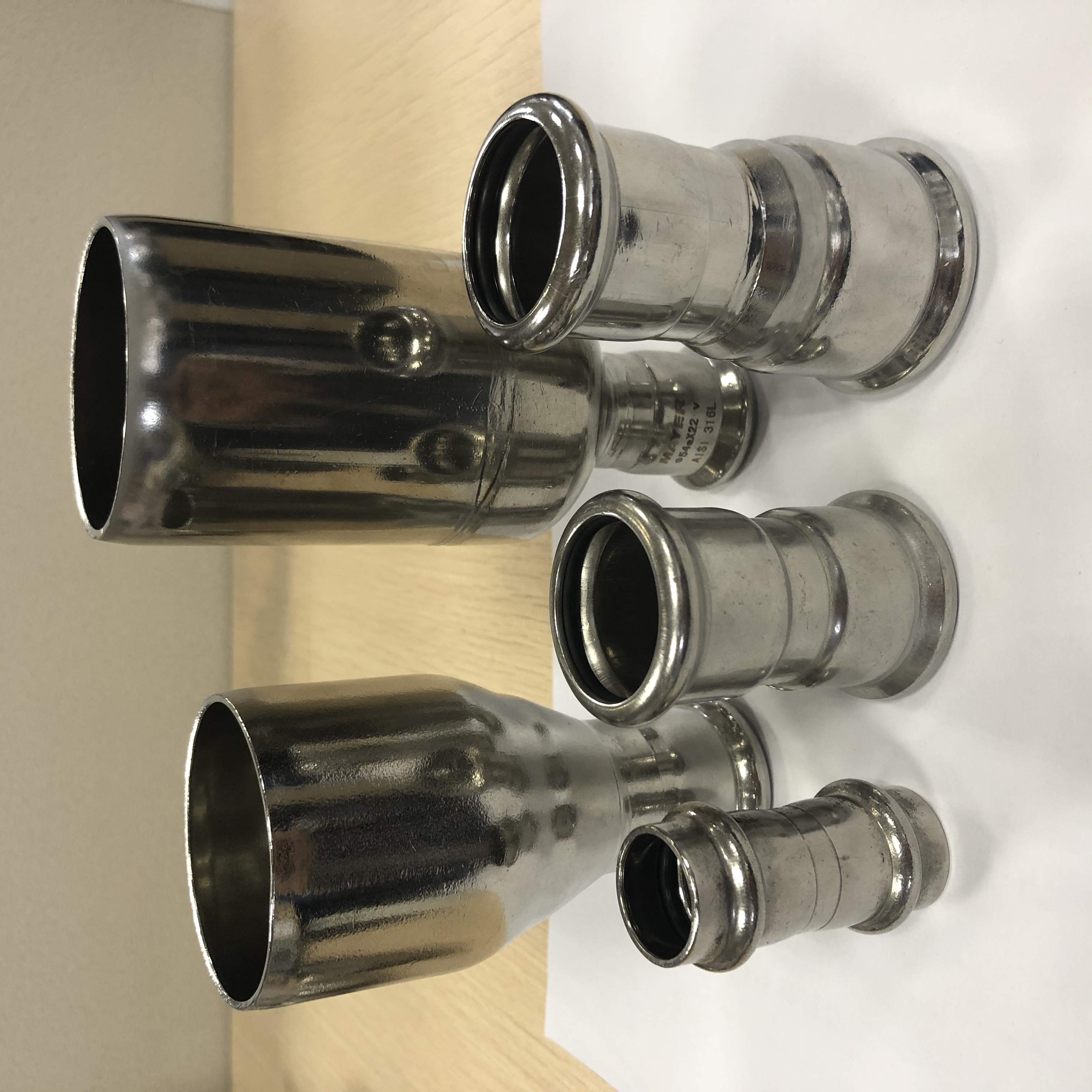 hot sales high quality stainless steel coupling pipeline fittinf for plumbing material 304/316l