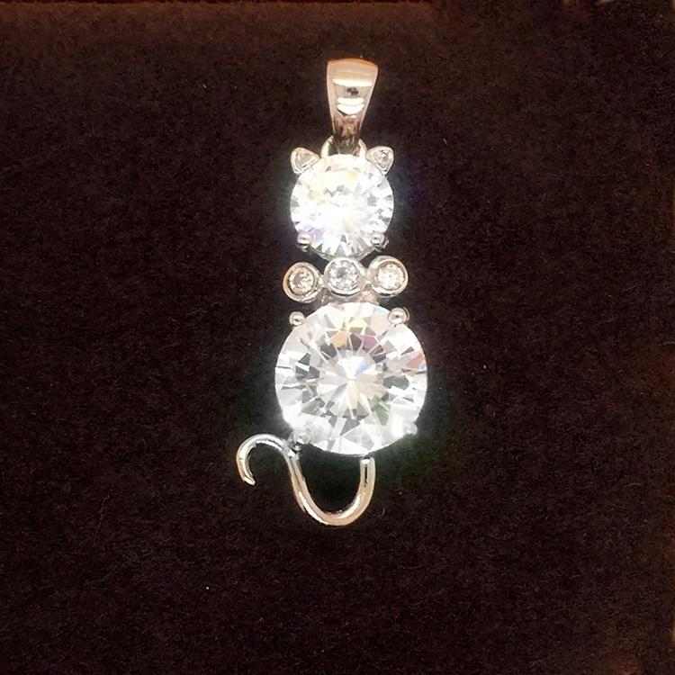 product-Good Costume Jewelry Silver Crystal Glass Prism Chandelier Cat Pendants-BEYALY-img-3
