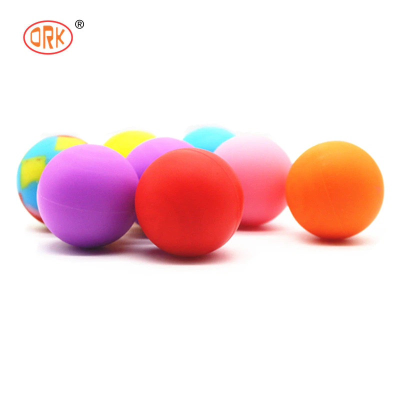 Customized 30mm Rubber Balls in High Quality