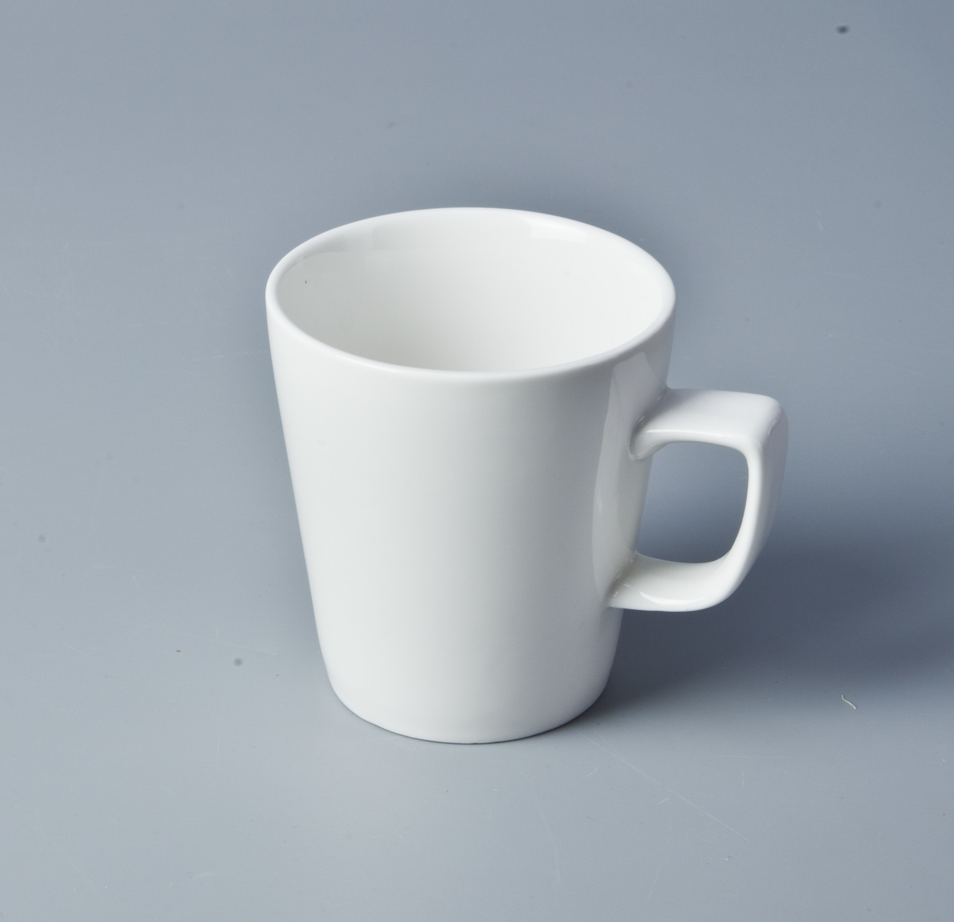 High temperature china porcelain hotel resorts use coffee mugs