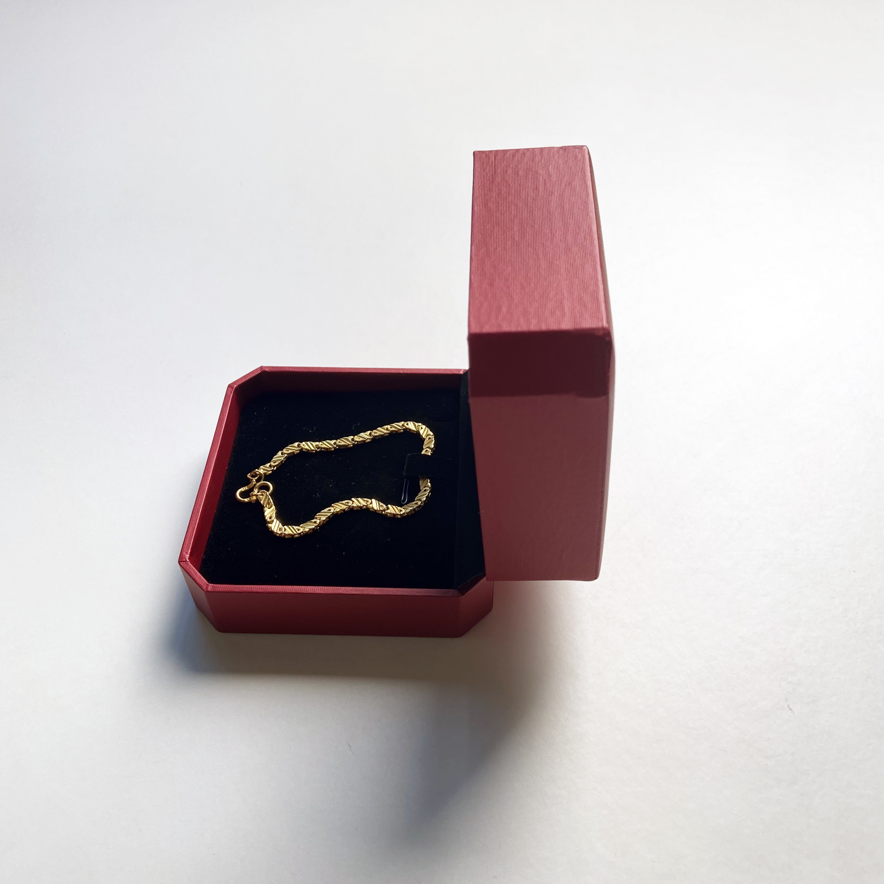 Source SS-ZH9 Classic designer jewelry box factory direct customized logo jewelry  box paper jewelry packaging box on m.