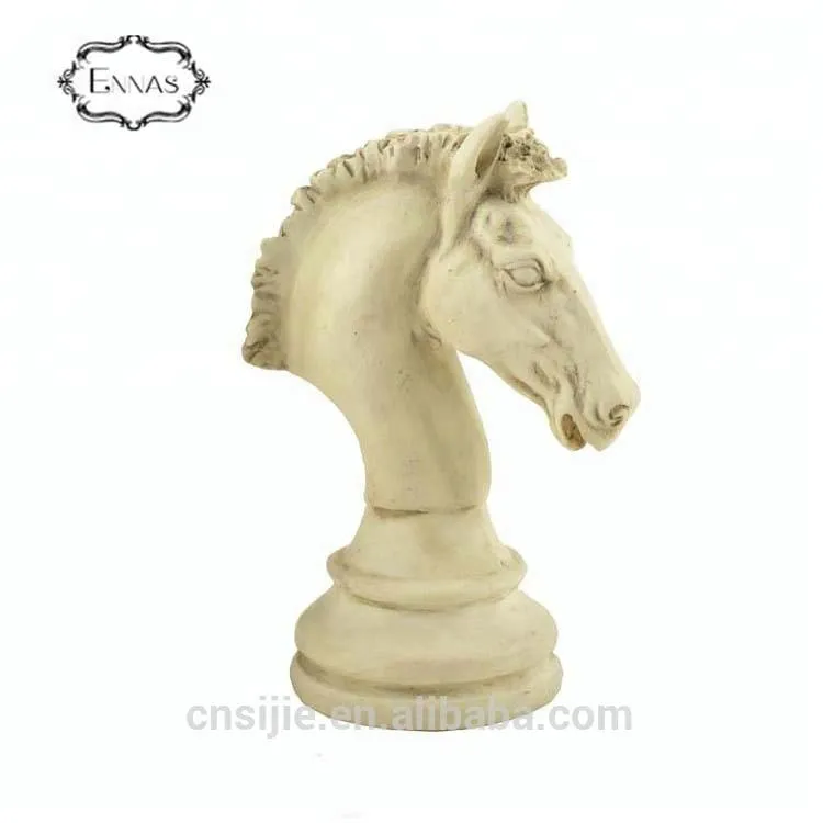 Factory wholesale decoration resin horse head Chess figurine on base