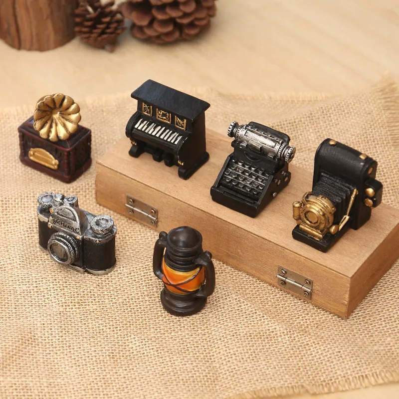 Vintage Resin Crafts Ornaments Cafe Home Decoration Ornaments Photography Background Props Record Player Typewriter