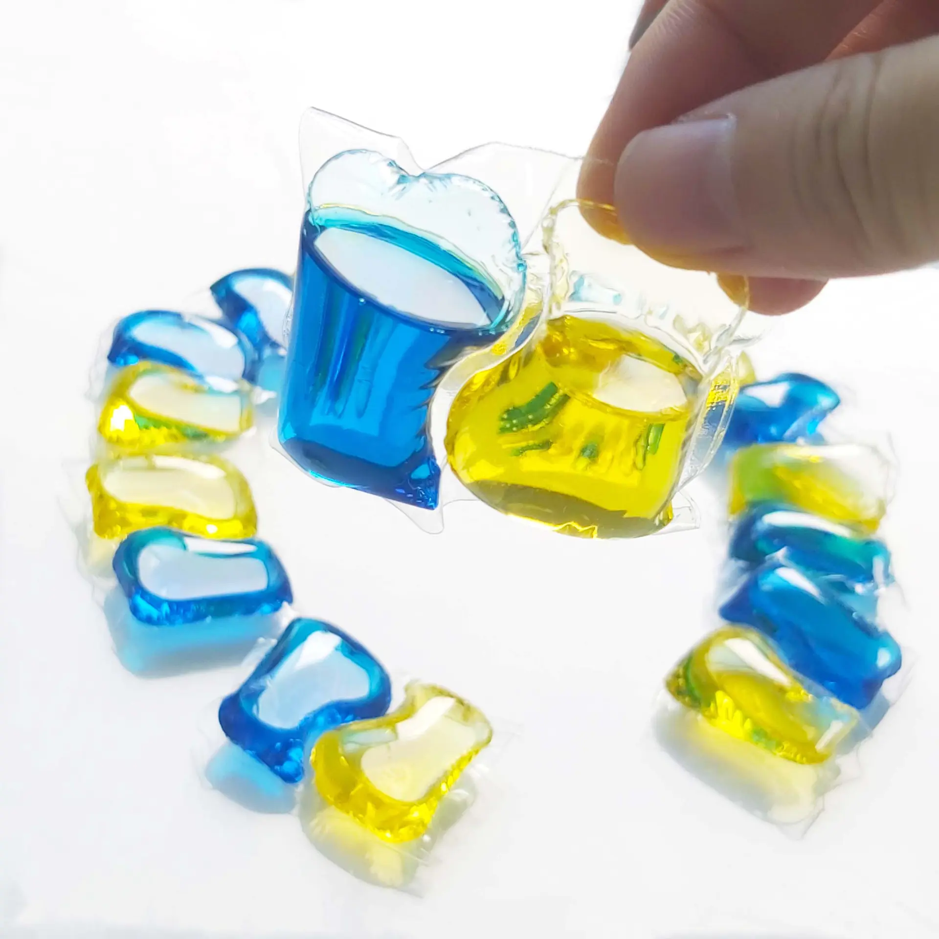 laundry water soluble pods High Quality Fragrance double chamber detergent capsules laundry pod