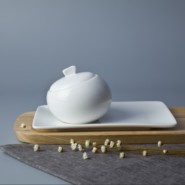2017 Hot selling china porcelain white ceramic sugar canister