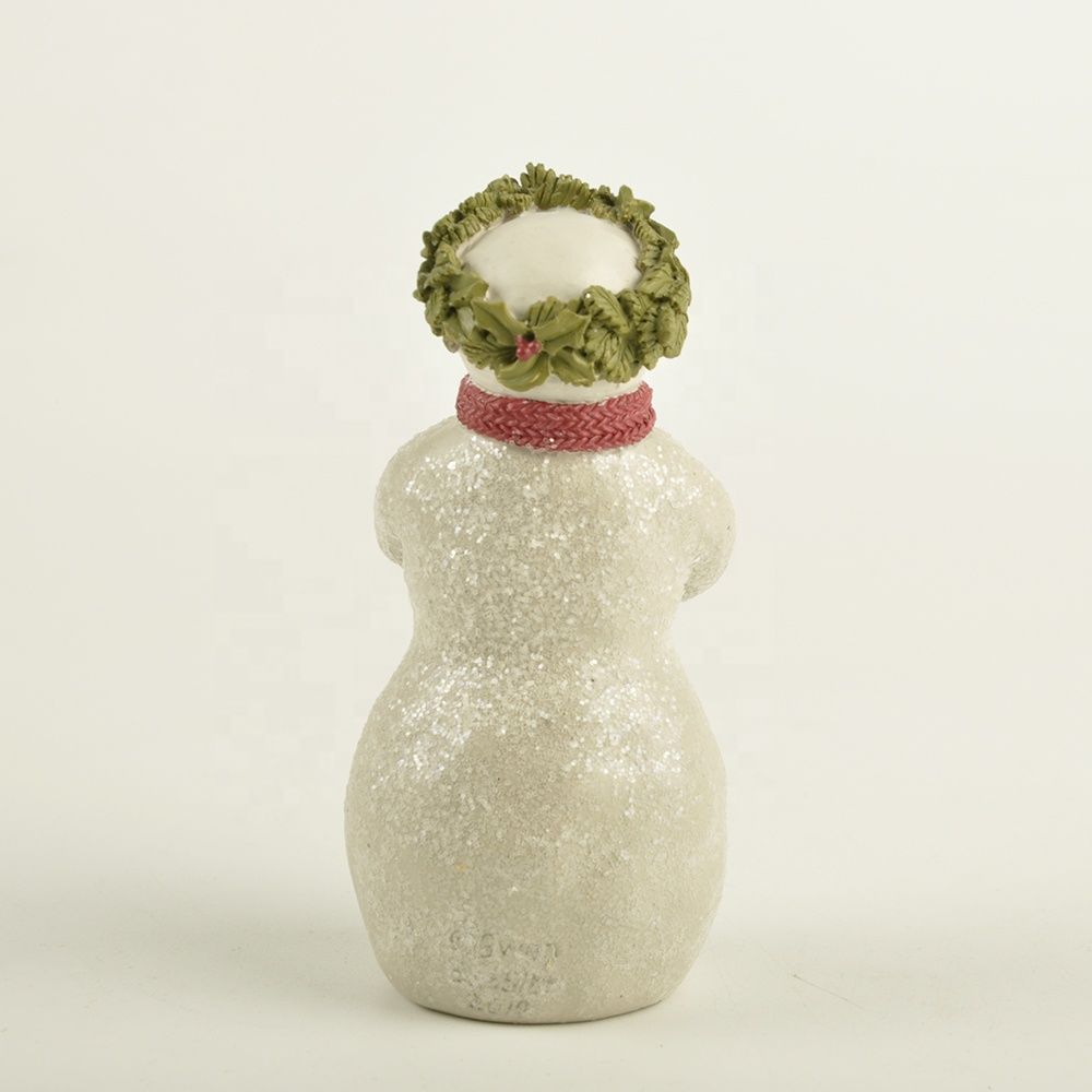 Factory Hot sale New custom design Cute Christmas Snowman with wreath decoration Indoor Home decor