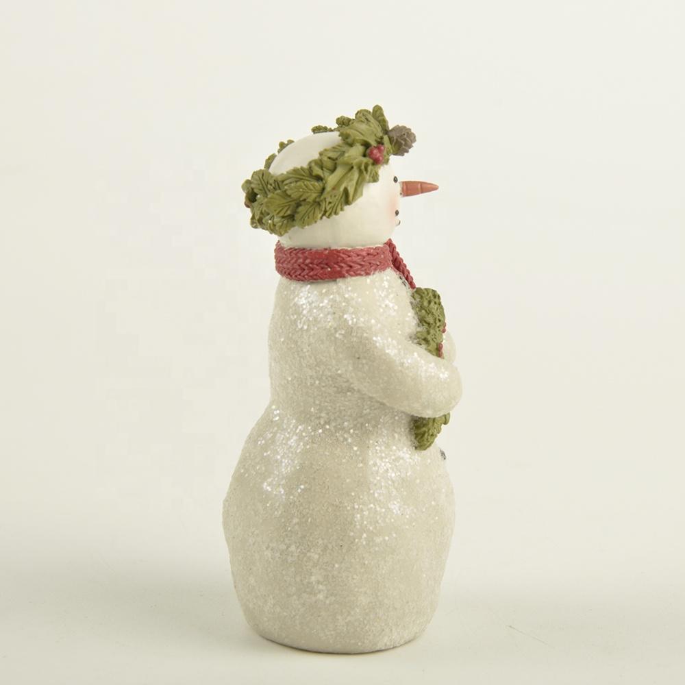 Factory Hot sale New custom design Cute Christmas Snowman with wreath decoration Indoor Home decor