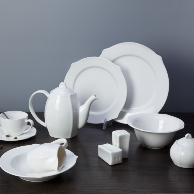 Ceramic supplier modern style white china porcelain dinnerware set