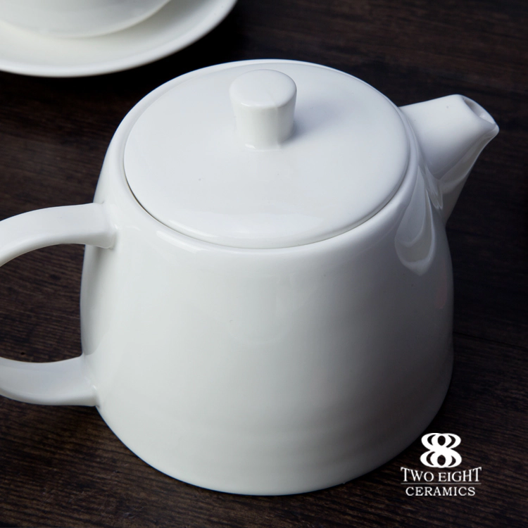 Brilliant Western Wholesale White Color Royal Porcelain Custom Logo International Horeca Use Dinnerware Sets Guangzhou