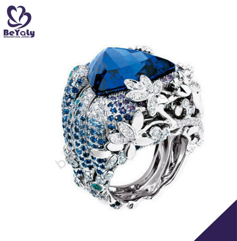Luxurious flower smart engraved blue indian stone ring