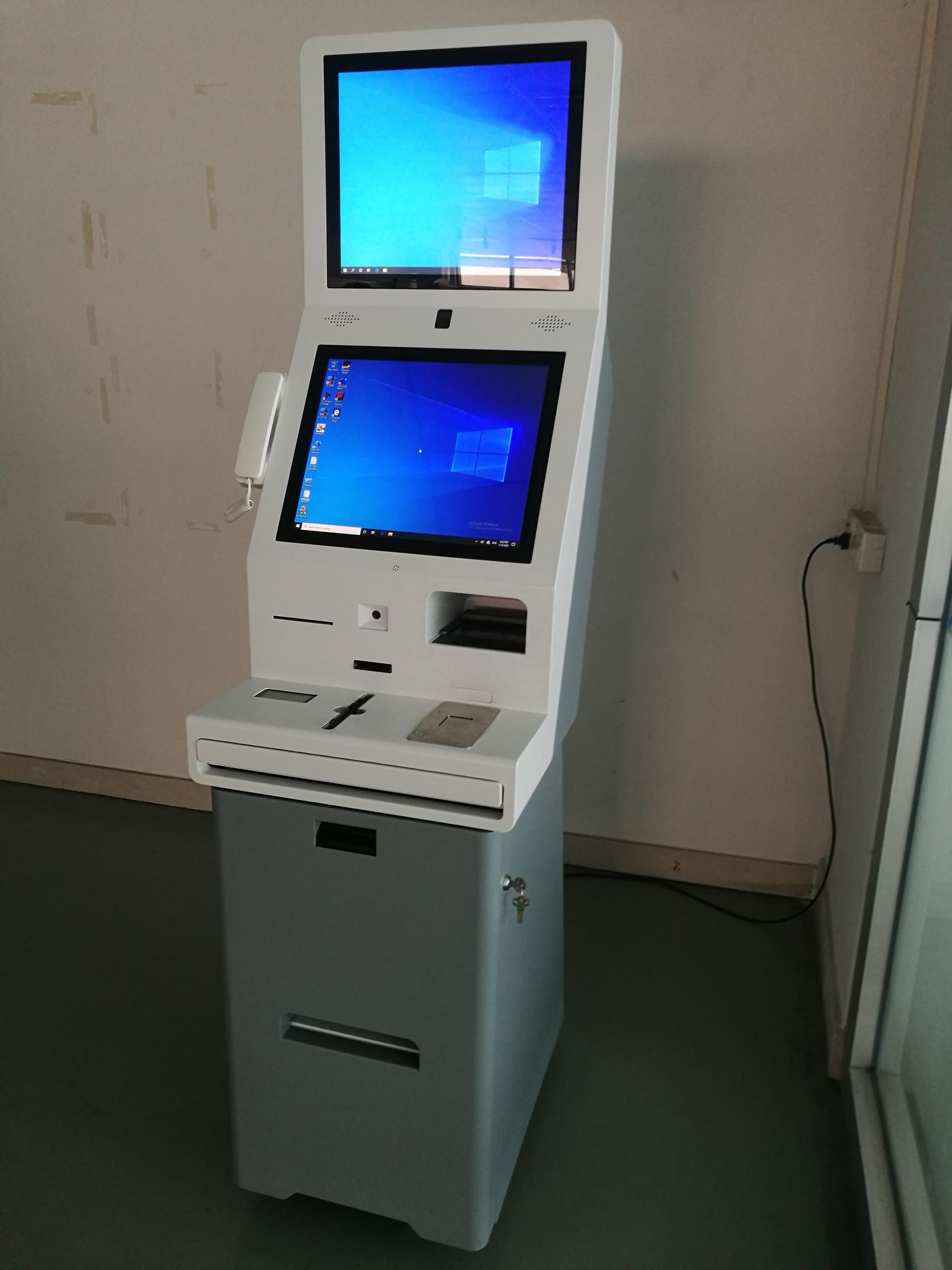 21.5 inch Smart Hotel Check-in and check-out kiosk