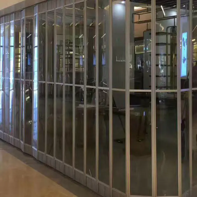 Manual Beautiful Appearance Polycarbonate Folding Door for Shopping Mall and Market