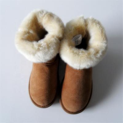 HQB-WC003 OEM customized premium quality winter thermal fashion style genuine cow suede boots for women.