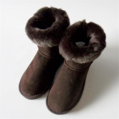 HQB-WC005 OEM customized premium quality winter thermal fashion style genuine cow suede boots for women.