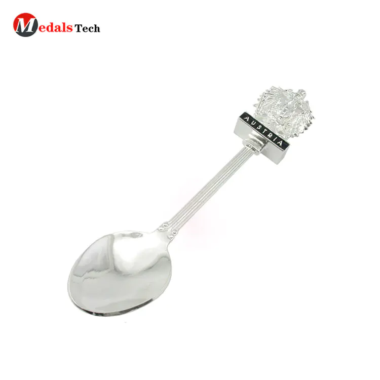 Factory direct sale eco-friendly new stylemetal spoon with custom logo