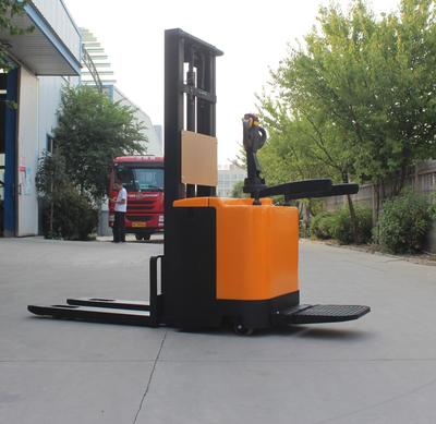 CDD20-30 2000kg Loading Capacity 3000mm Lifting Height Electric Pallet Stacker