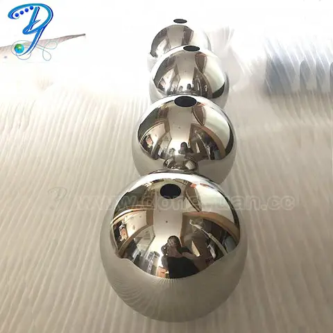 Hanging Stainless Steel Hollow Balls as Lamp Shape for Design Decoration
