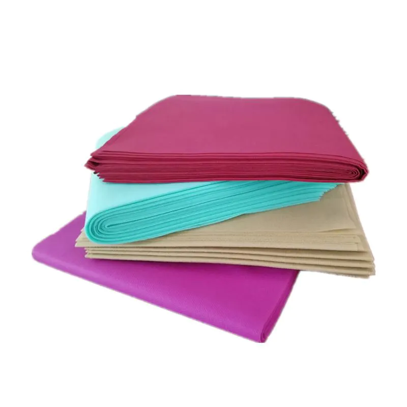Specializes in the manufacture of luggage cloth cover PP non-woven fabric can be degraded without pollution
