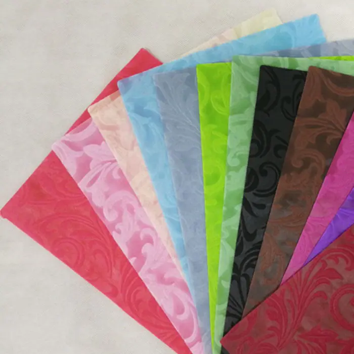 Embossed waterproof non woven spunbond polypropylene tabelcovers