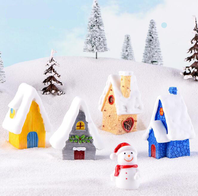 Popular Wholesale Handmade Decorative Christmas Miniature Village Houses