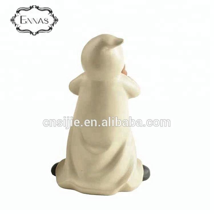 Wholesale Stock Products Halloween Decoration Ghost figurines with 