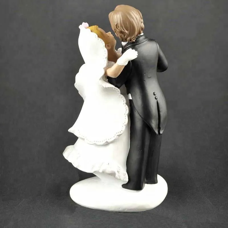 Polyresin bride and groom dancing couple figurine wedding Cake Topper