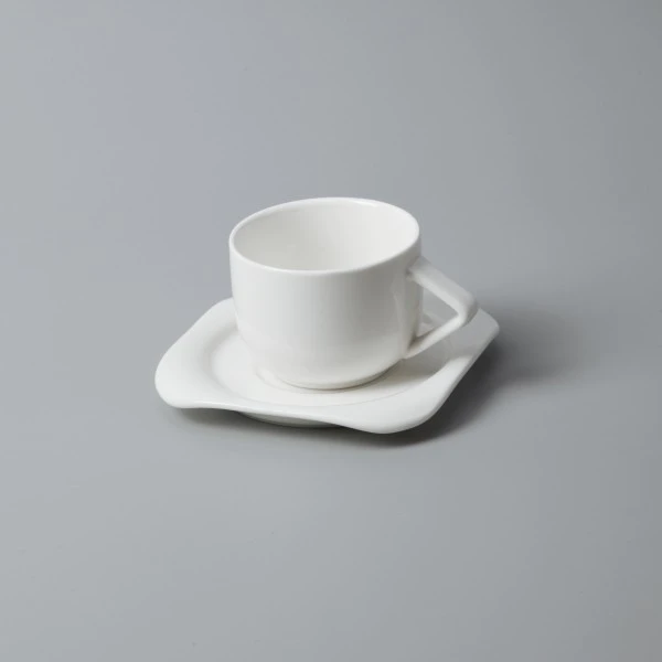 Fine porcelain tableware hotel western coffee set porcelain white elegant mugs porcelain white wholesale