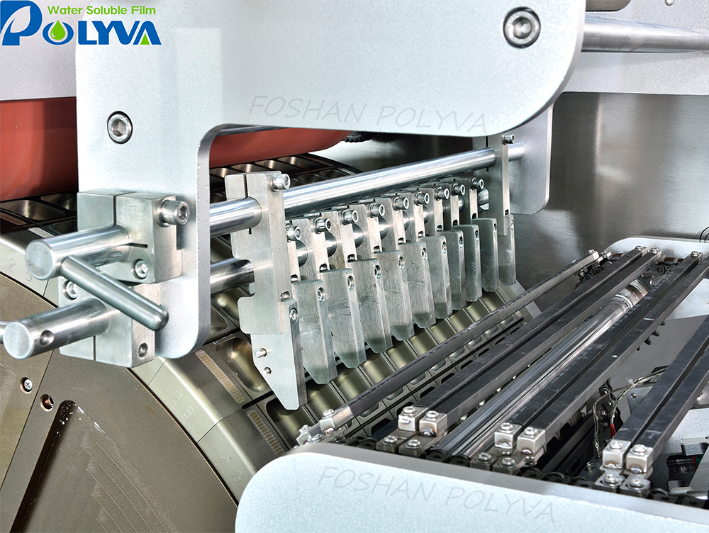 Полива Высокоскоростное вождение и обработка формы пленки ПВА упаковочная машина для стирального моющего средства