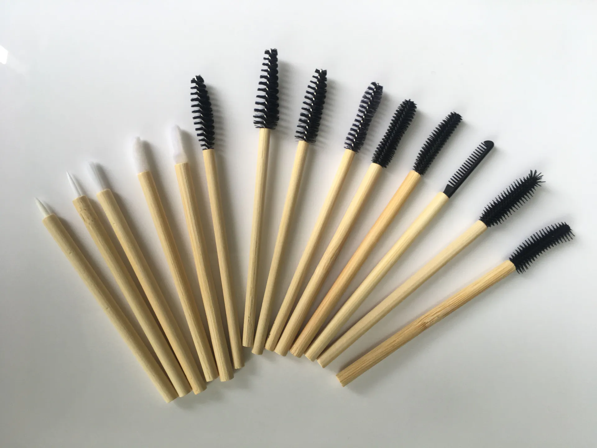 Disposable makeup lin-free applicator lip wand Eco-friendly bamboo lip gloss applicator bamboo dish brush