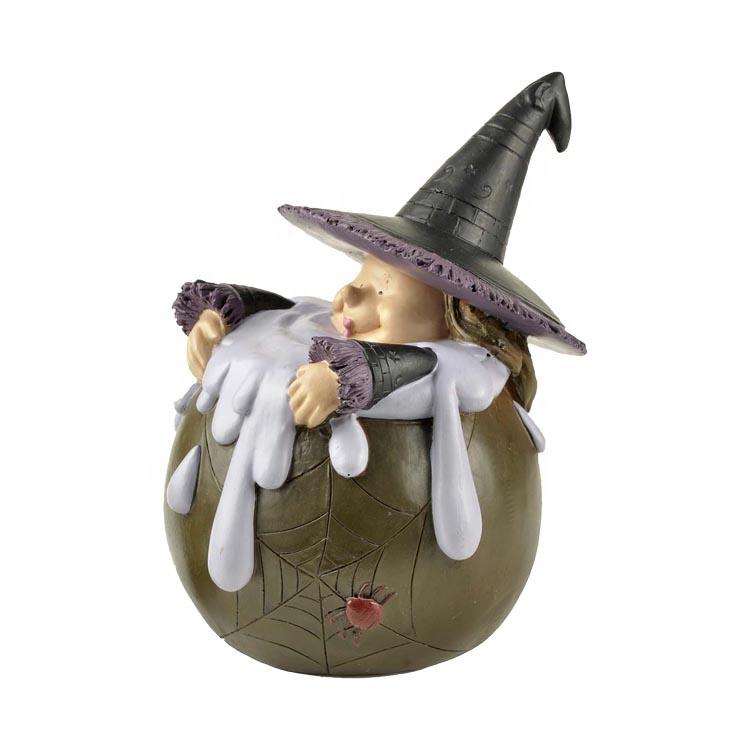 Small MOQ Handmade Resin Halloween crafts Witch Home Decor figurine