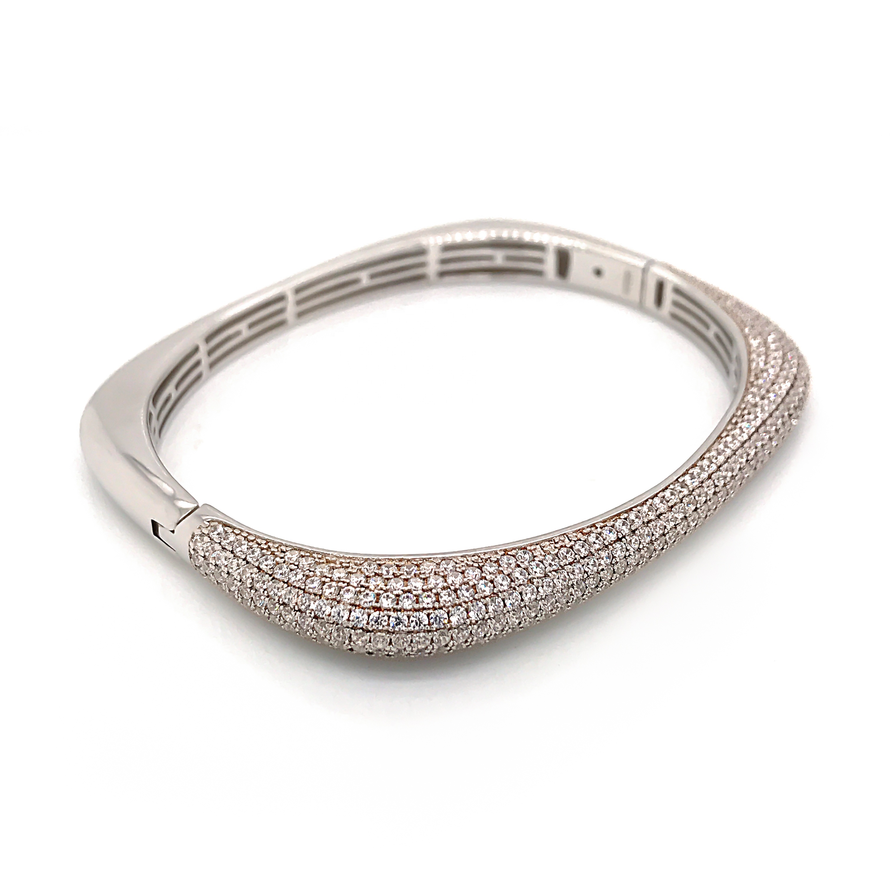 Luxury Zircon Half Pave Setting Geometric Silver Bangle Bracelet