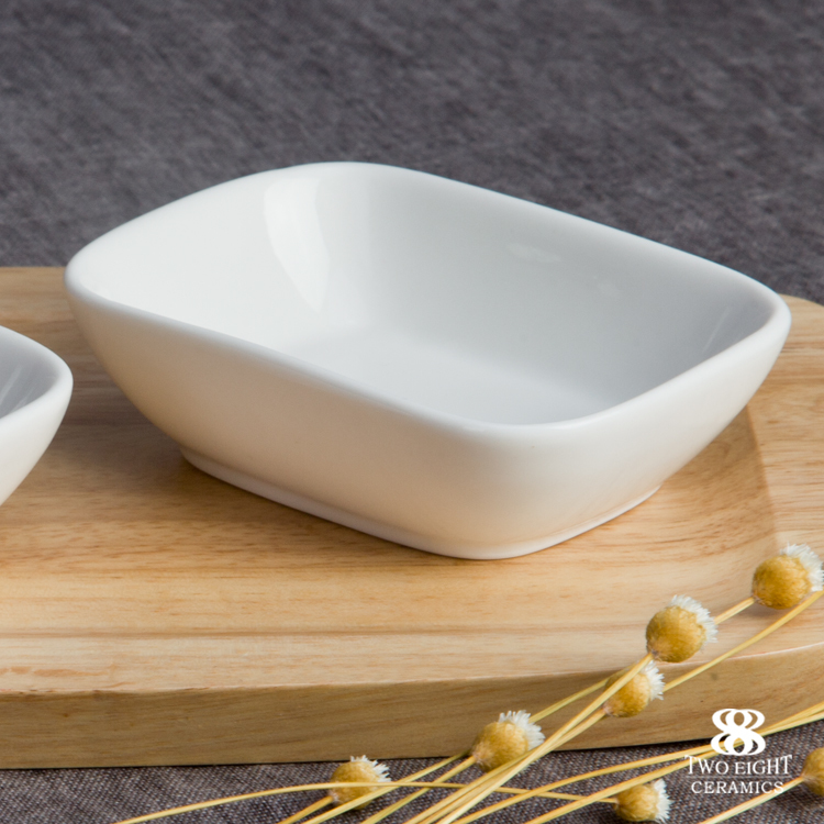Wholesale ceramic flat dinnerware pure white buffet bowl 2018 rectangular crockery boat plate