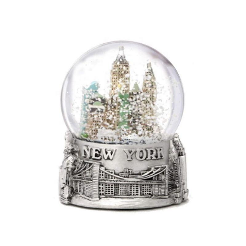 Amazon hot sale resin Christmas snow globe with building inside