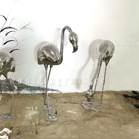 Small Cast Metal Bird, Stainless Steel Flamingo Sculpture for Construction Decoration