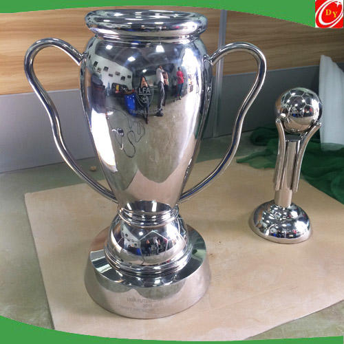 2015 New Customized design stainless steel cup , stainless steel football trophy sculpture