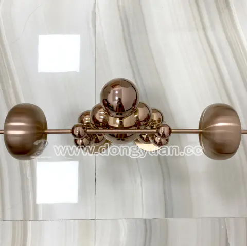Mirror Polished Stainless Steel Decoration Crafts , Metal Display Table Artworks for hotel Ornaments