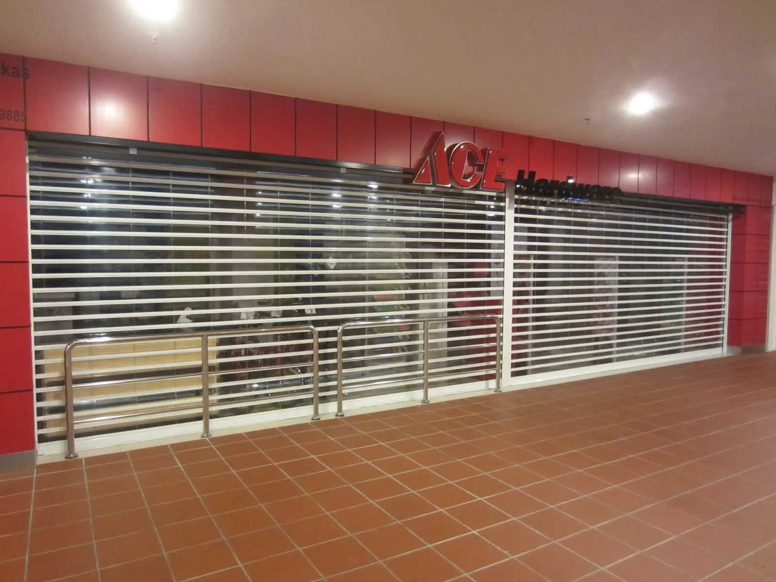 Polycarbonate Roller Shutter Door for Market and Shopping Mall With Aluminum Material Rolling Door Manufacturer