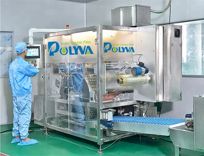 POLYVA производит полностью автоматическую машину для фасовки и упаковки стирального порошка в капсулы.