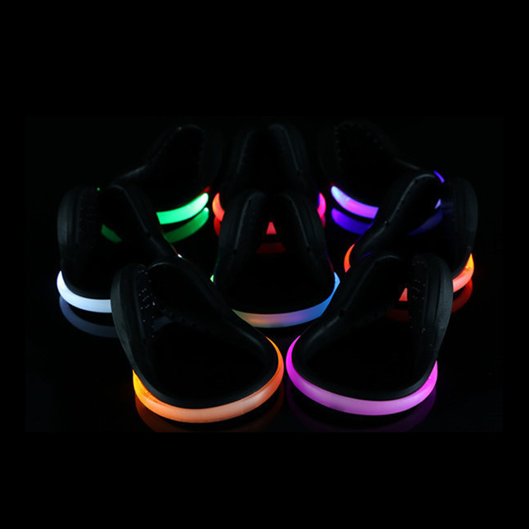OEM Customized LED Reflective Gear Shoe Clips For Night Sports