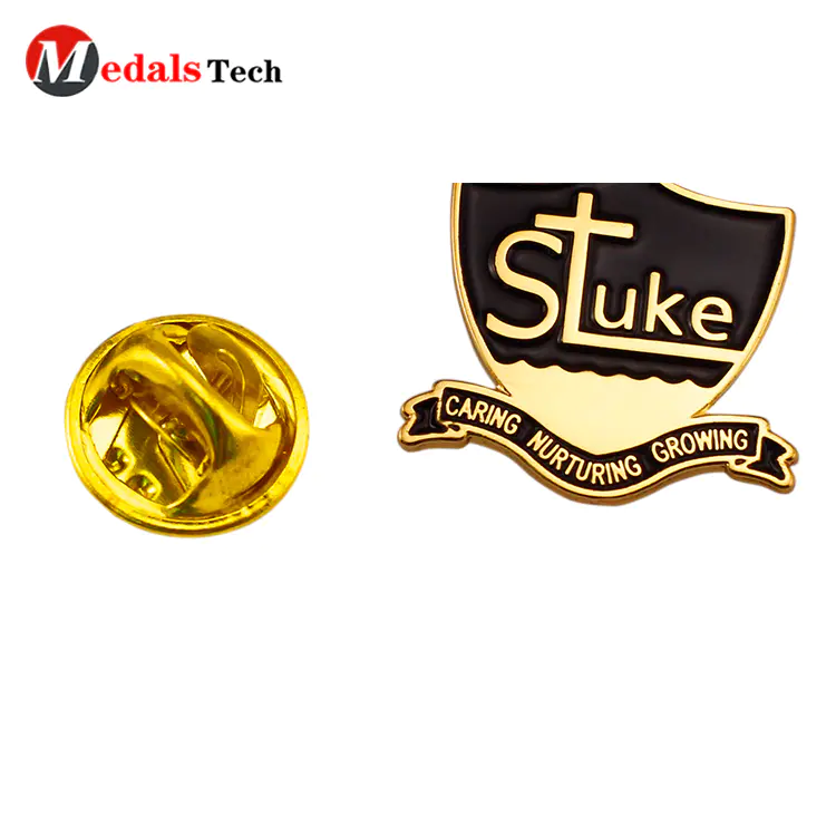 Oval shaped engraved company logo gold plating clothingbadge