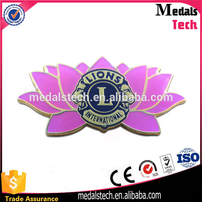 Custom popular silver plated metal cute cartoon lapel pin badge for sale