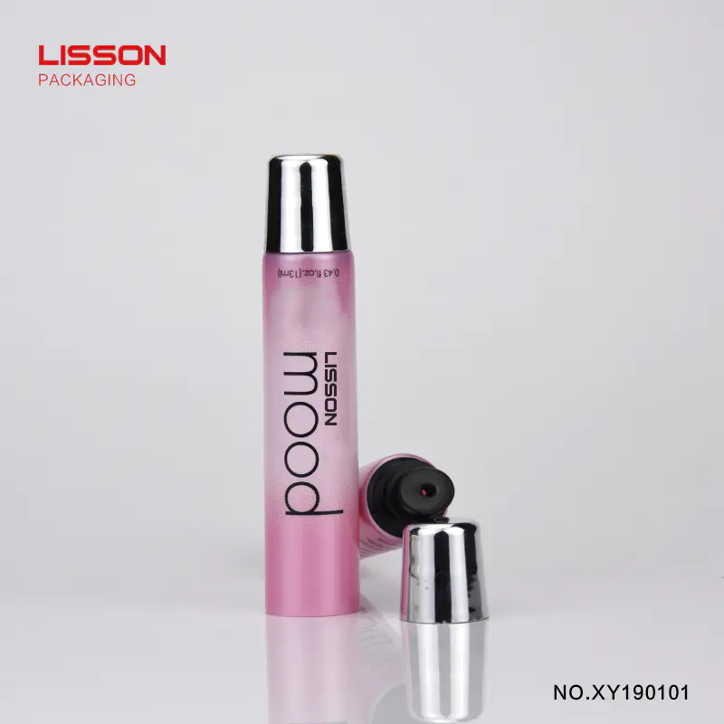D19 empty lipgloss tube packaging with screw cap