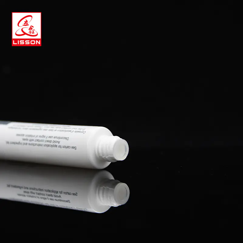 Cosmetic Plastic Tube For Lip Balm With Brush
