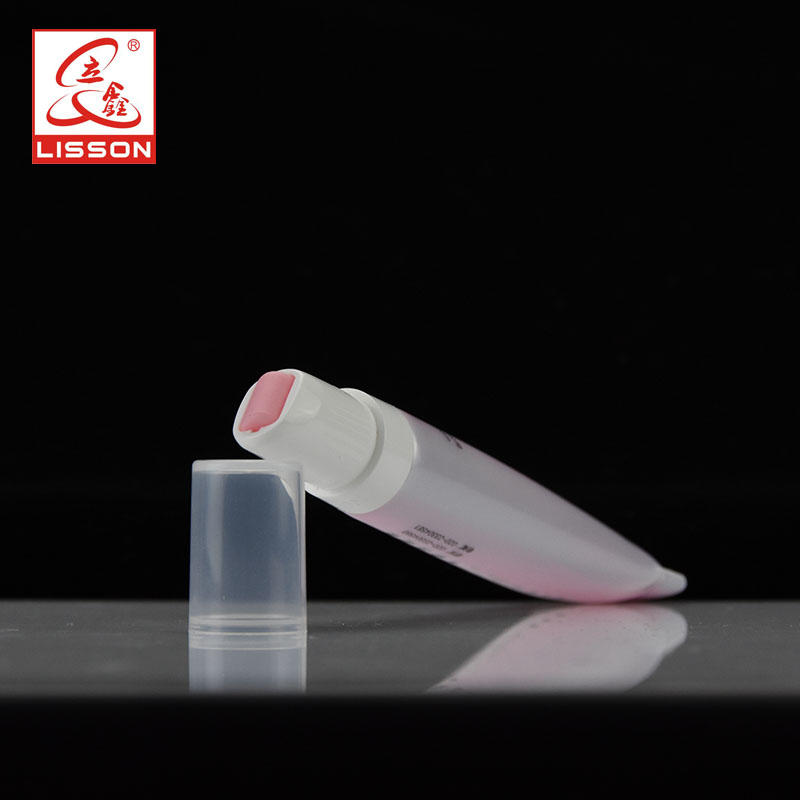 15 ml Soft Silicone Stainless Massage Roller Lipstick Container Lip Gloss Container Plastic Cosmetic Tube Packaging To Protect L
