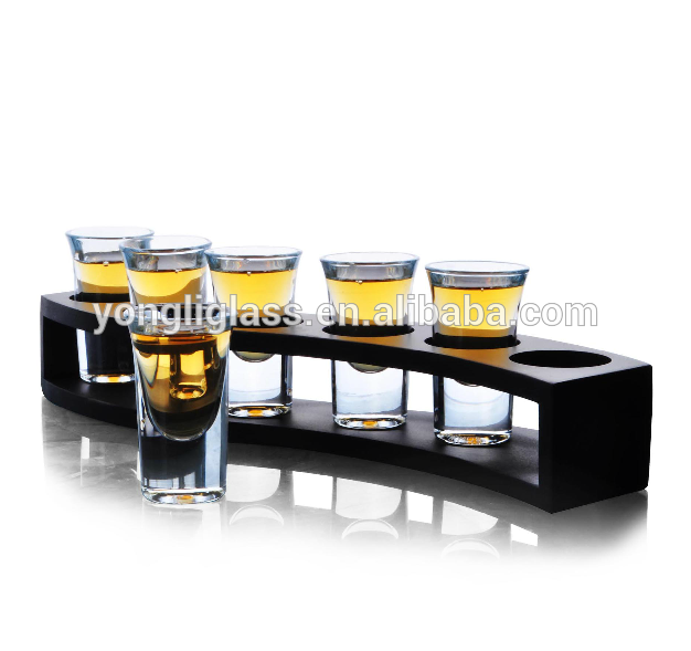 Wholesale top quality shot glass with wood tray , custom shot glass with logo, souvenir vodka shot glass set