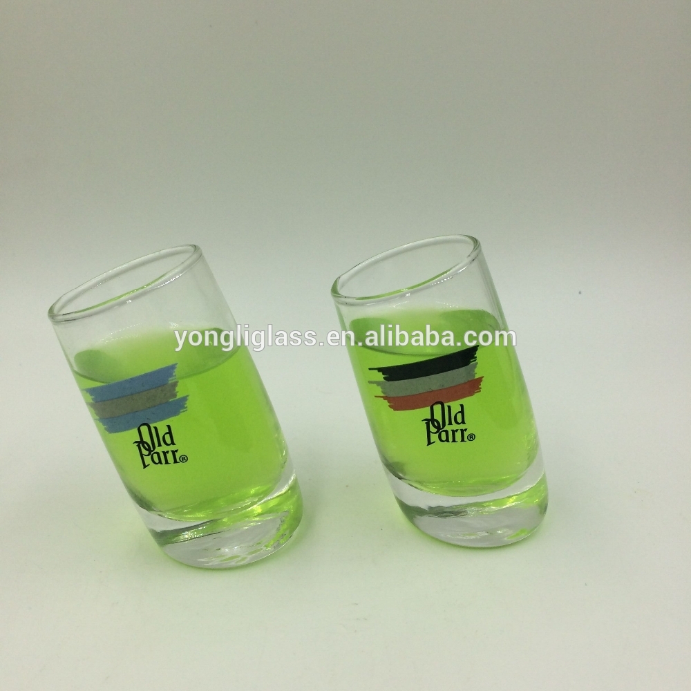 Wholesale cheap shot glasses, creative oblique drinking wine glass cup