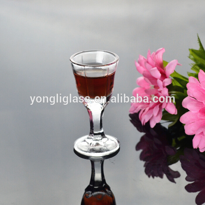 2018 Hot selling high quality transparent mini stem wine glass/ Branded Maotai wine glass cup/ custom shot glass